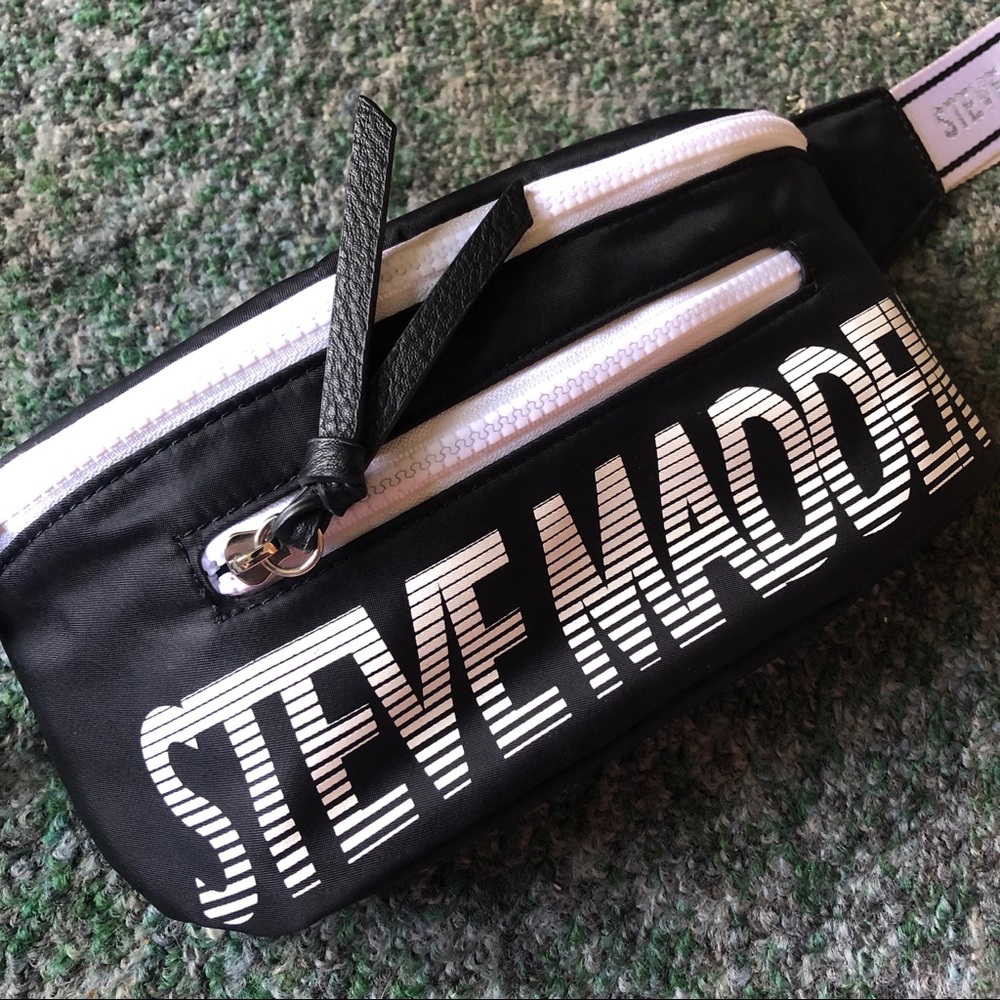 Steve Madden fanny pack